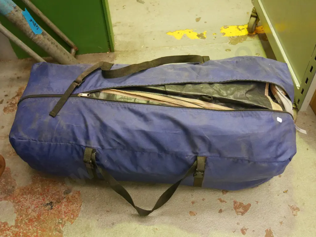 camping tent Image 1++