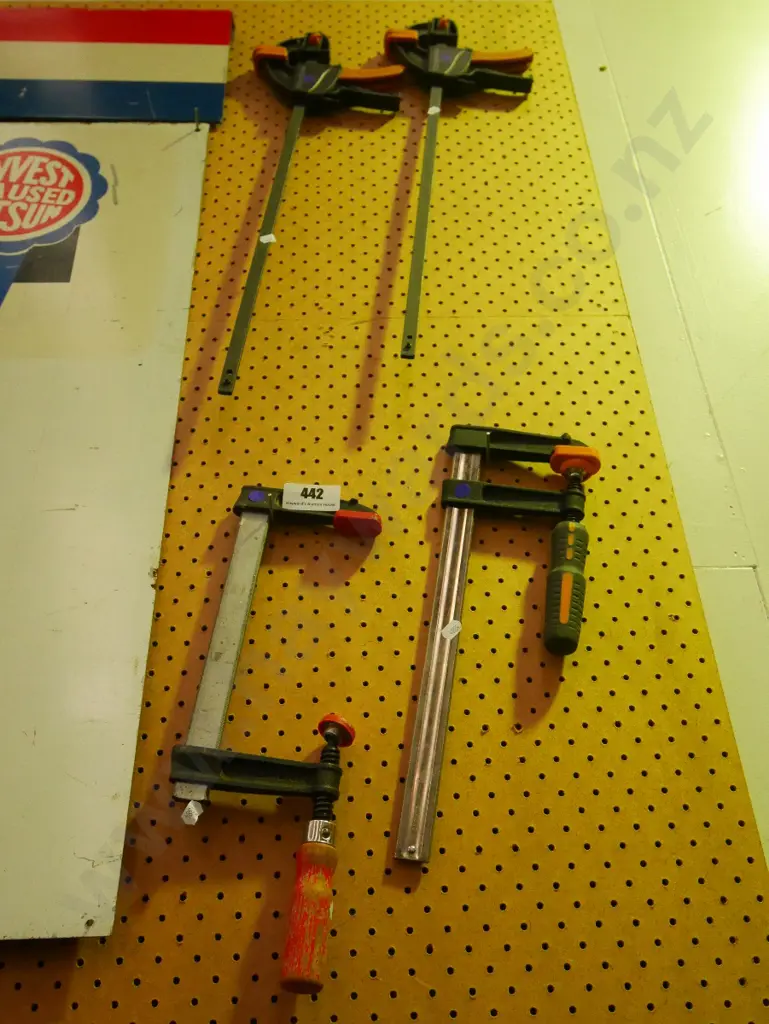 2 F clamps, 2 small quick release clamps -blue dots Image 1++