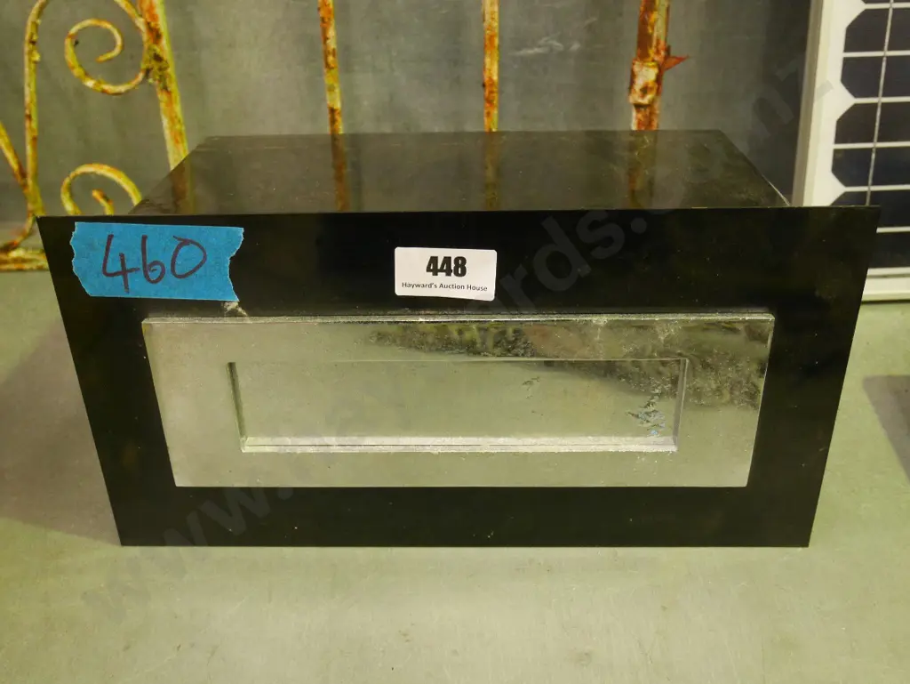 letterbox Image 1++