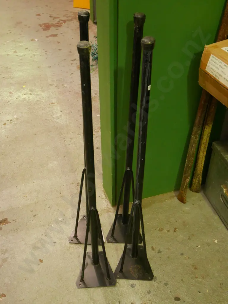 set of retro table legs Image 1++