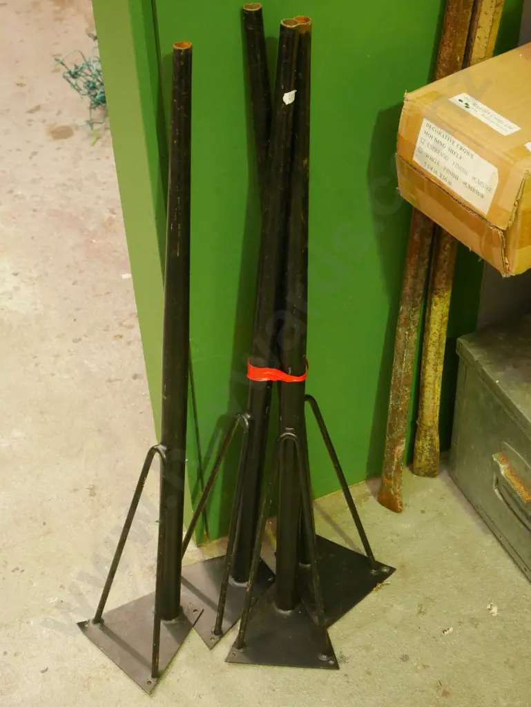 retro table legs Image 1++