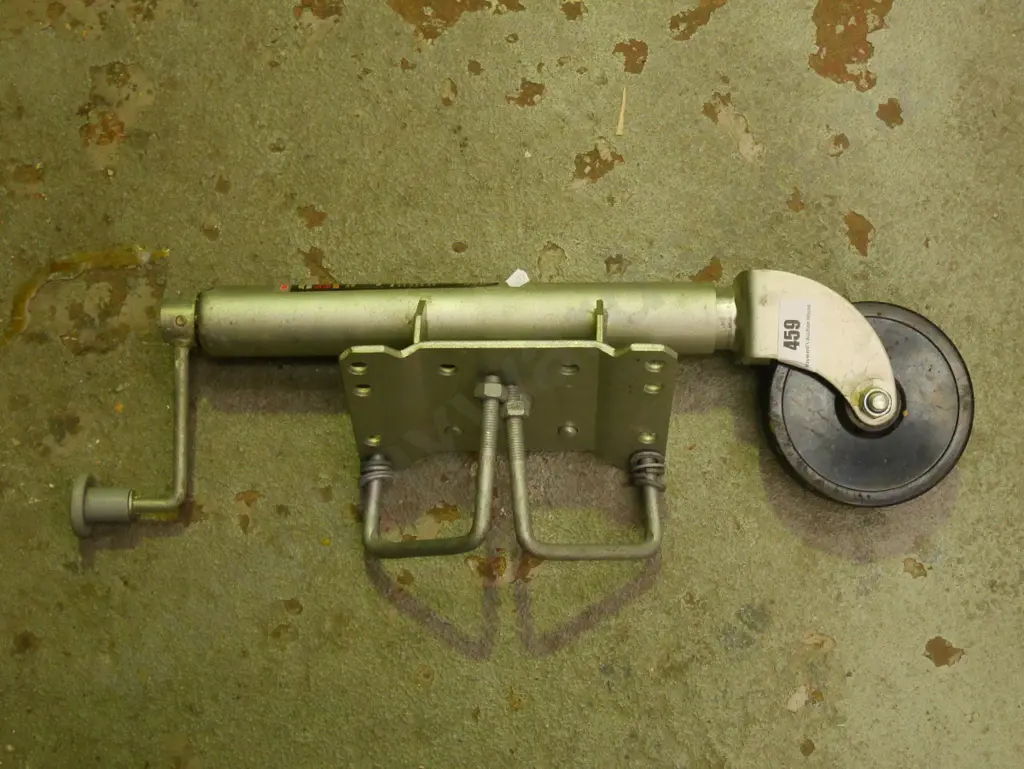jockey wheel and swivel bracket Image 1++