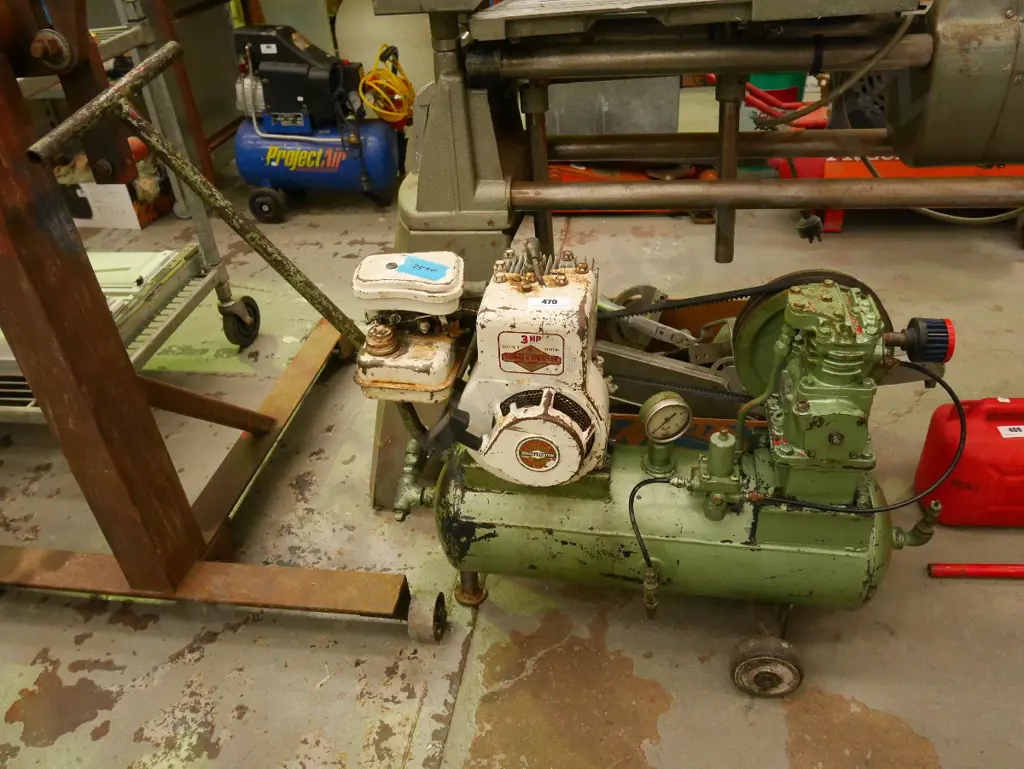 air compressor that runs off a 4 stroke mower Image 1++