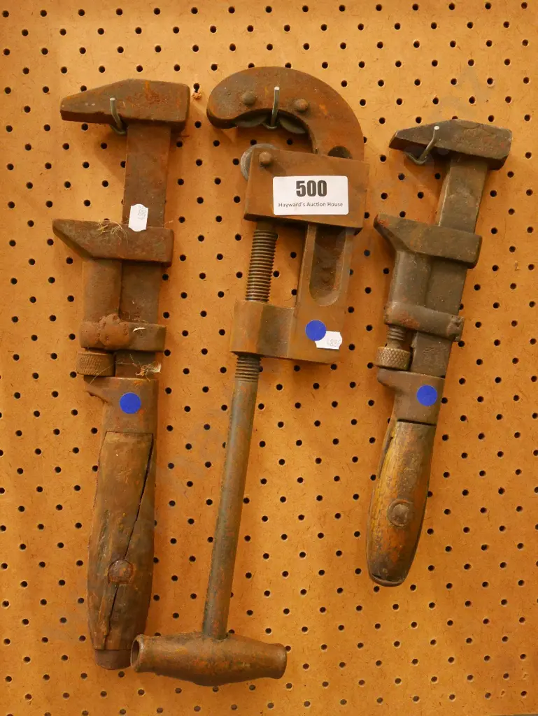 2x stilsons, pipe cutter Image 1++