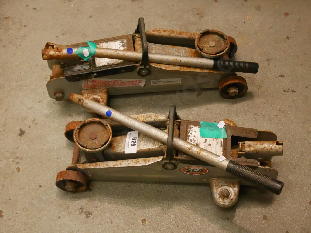 2x trolley jacks - blue dots Image 1++