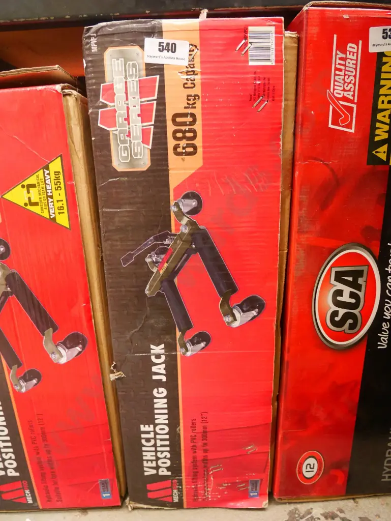 hydraulic vehicle positioning jack Image 1++