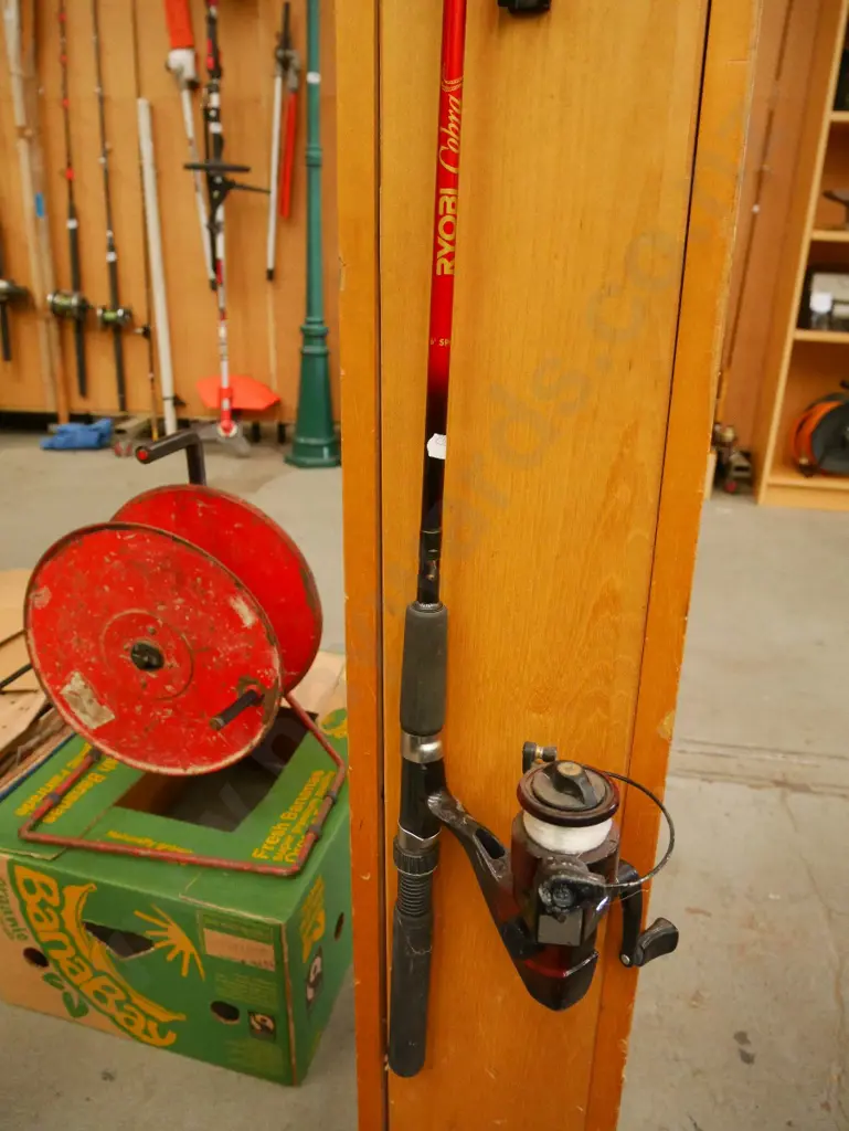 fishing rod and reel Image 1++
