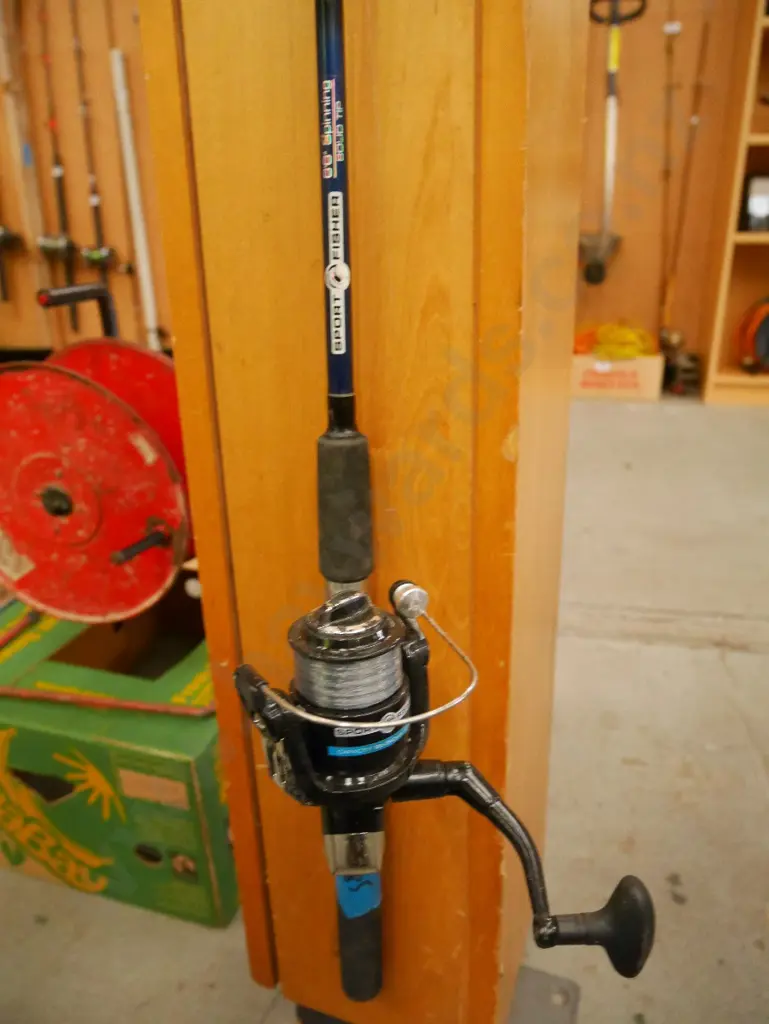 rod and reel Image 1++