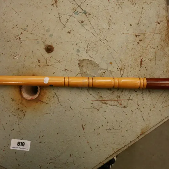 pool cue