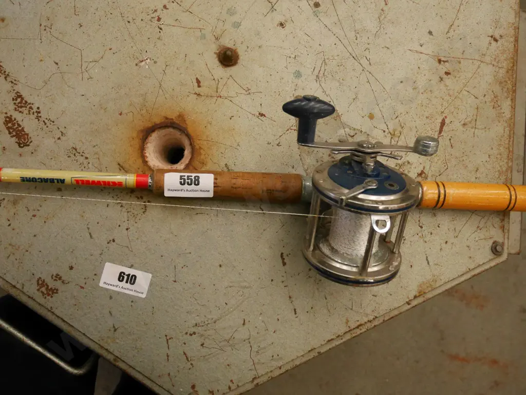 fishing rod and reel Image 1++