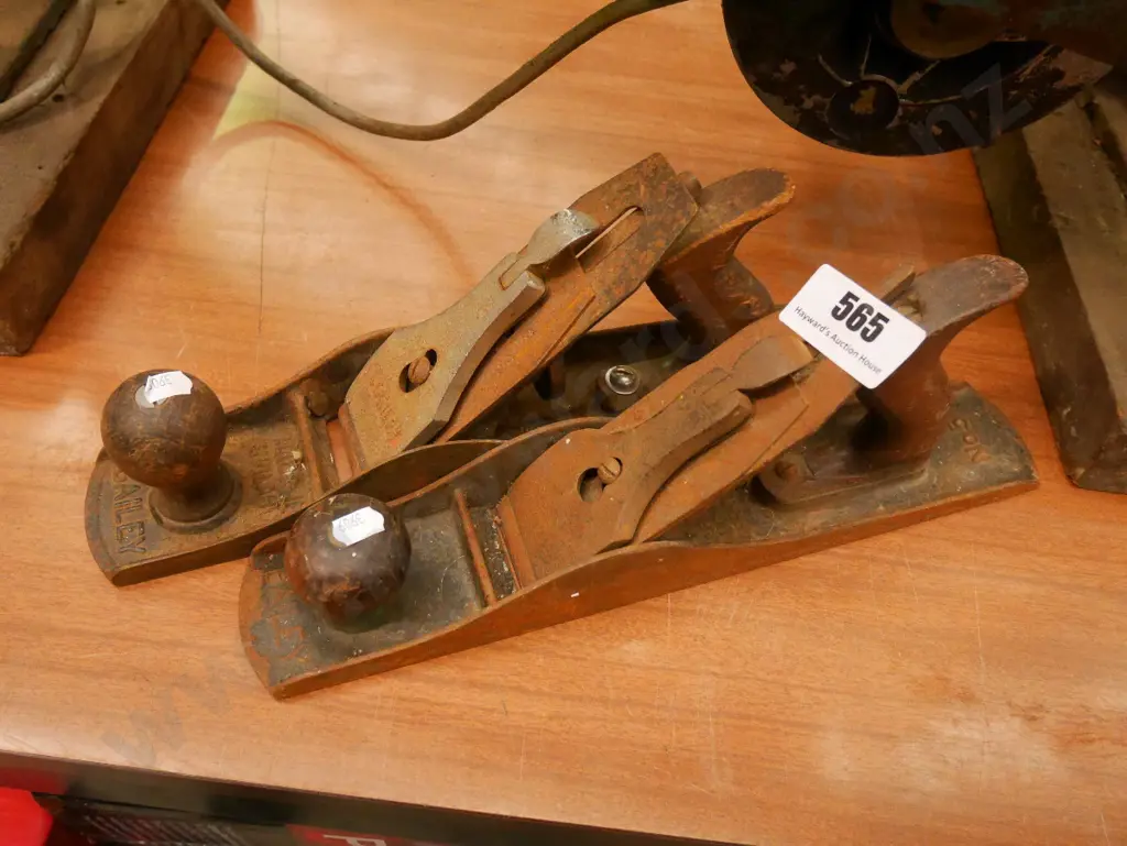2x rusty hand planes Image 1++