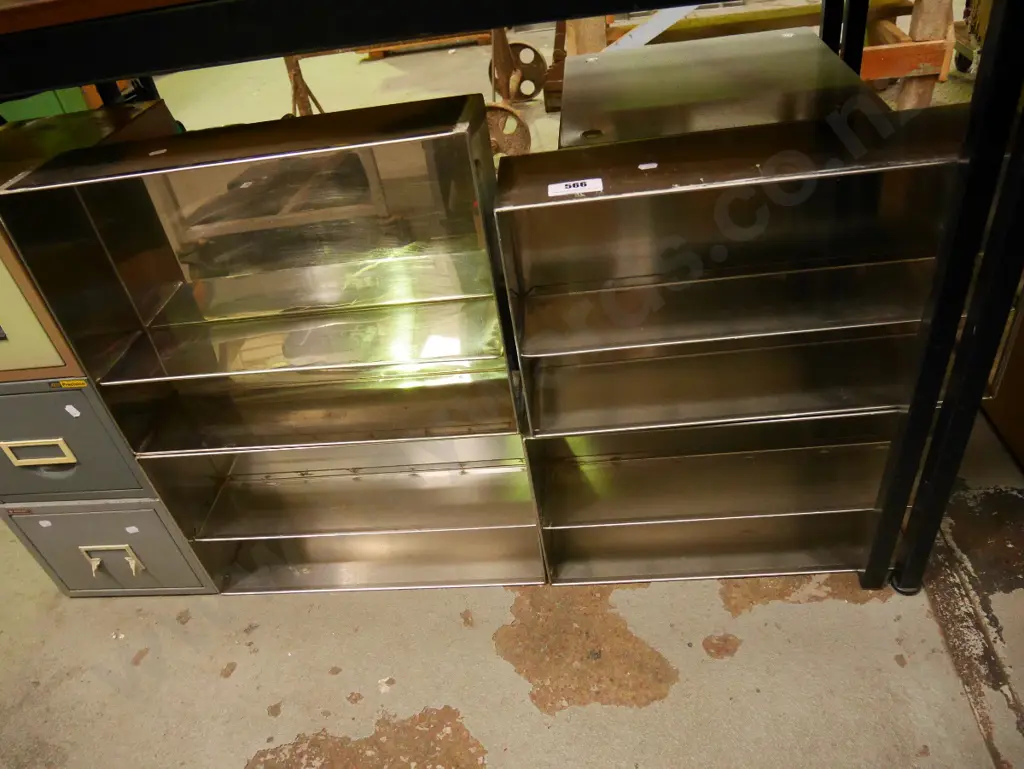4x stainless steel food grade trays Image 1++