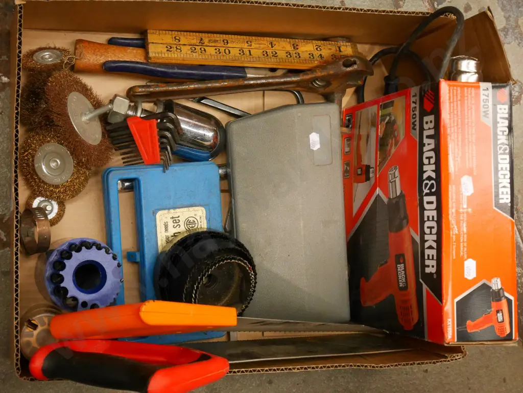 box; hand saws, Black and Decker heat gun, drill bits etc Image 1++