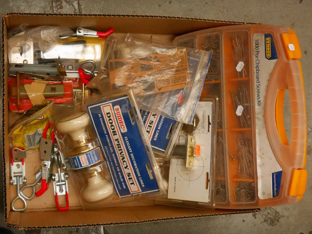 box; screws, door handles, matches etc Image 1++