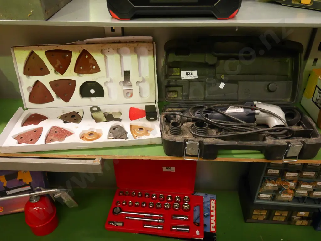 cased Renovator multi tool, box of sandpapers and blades Image 1++