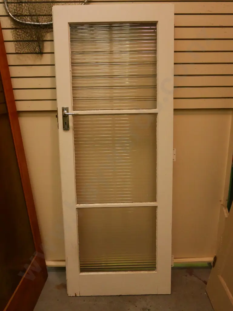 3 panel ribbed glass dor with handle and lock H-1975 W-765 Image 1++