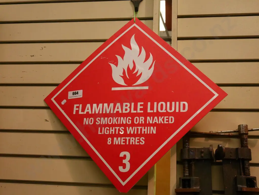 Flammable Liquid safety sign Image 1++
