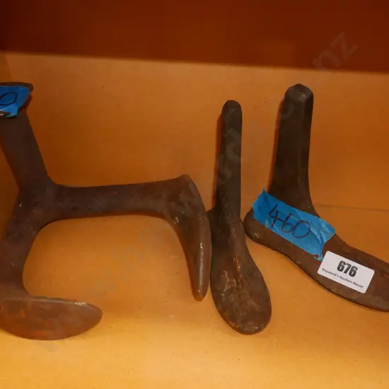 metal shoe lasts