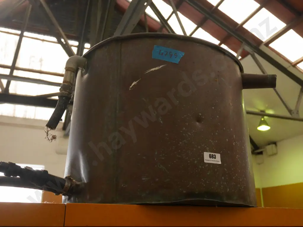 copper header tank Image 1++