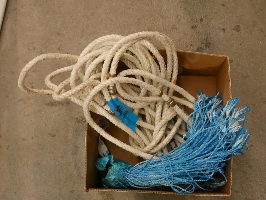heavy duty fishing line and hooks Image 1++