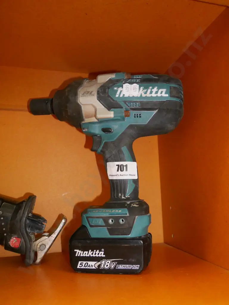 Makita battery powered rattle gun -no charger Image 1++
