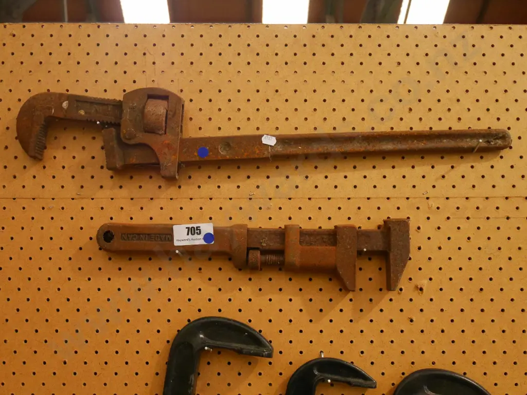 2 rusty stilsons - blue dots Image 1++