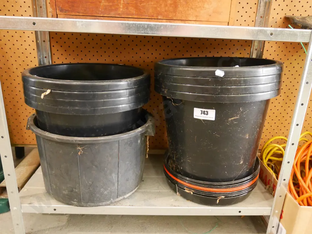 various plastic planters and drip trays Image 1++