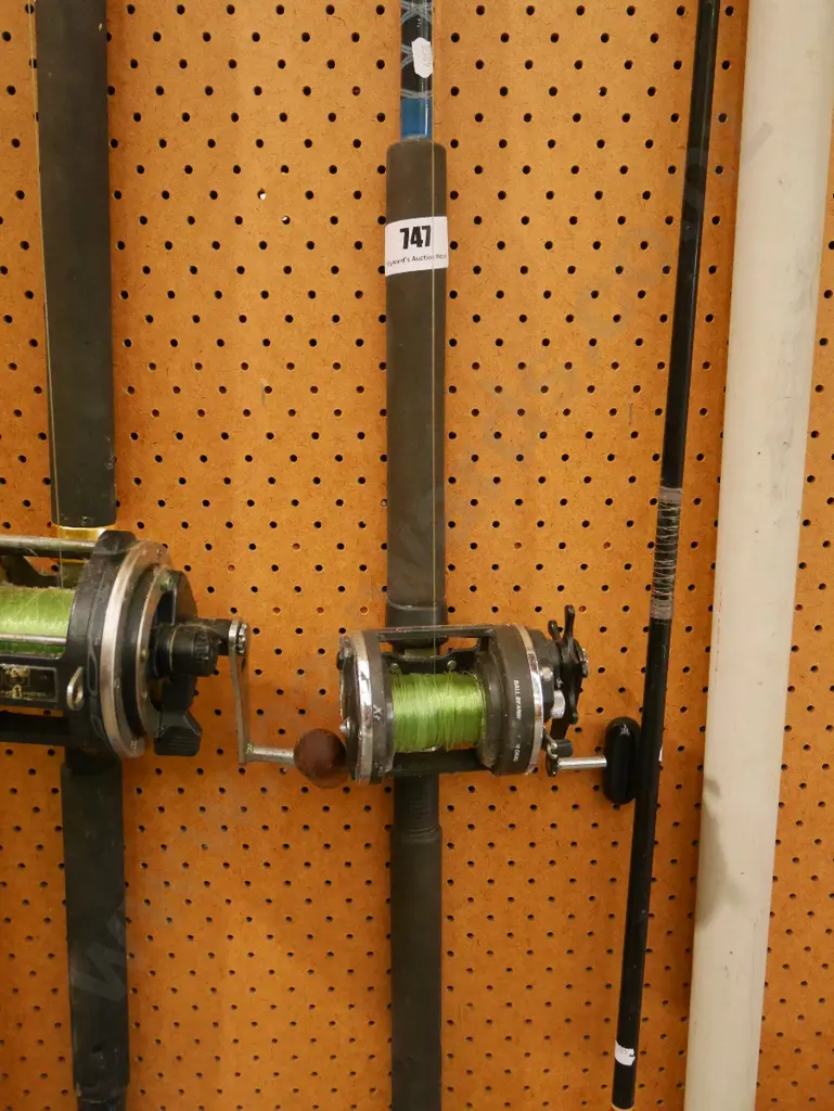 fishing rod and reel Image 1++