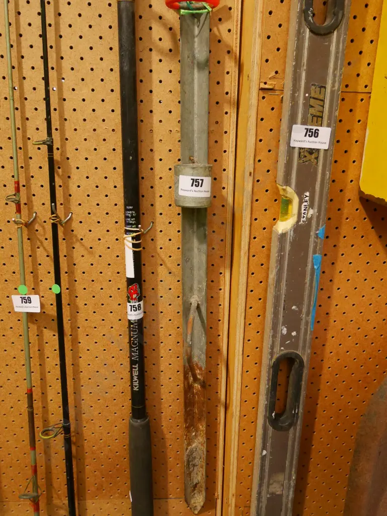 fishing rod holder/spike Image 1++