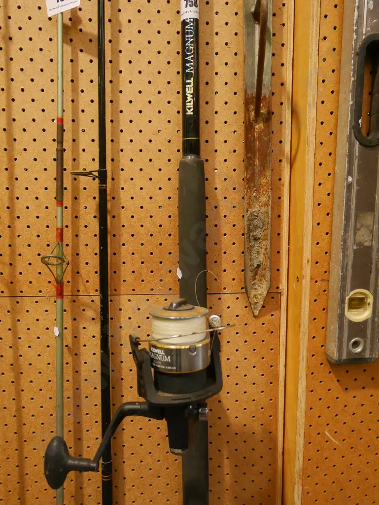 surf caster and reel Image 1++