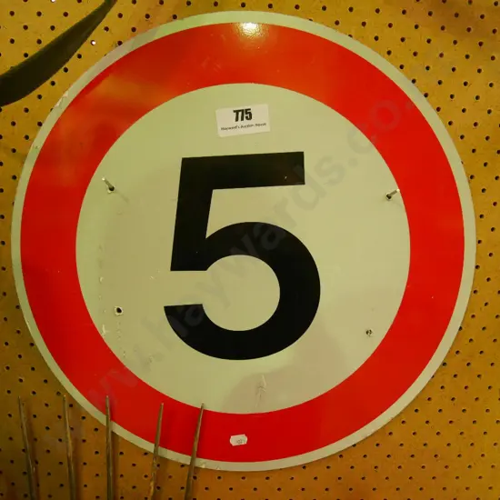 5km/hr sign