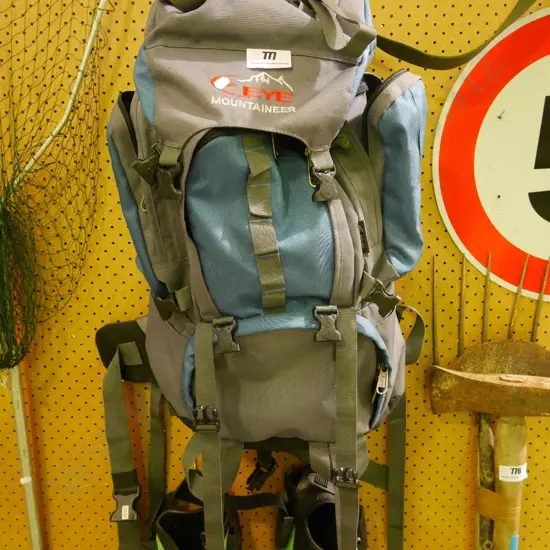 tramping pack