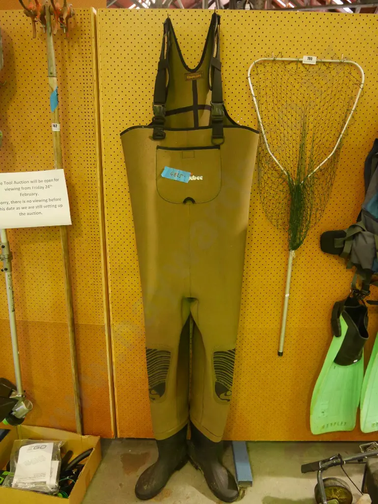 pair of Snowbee neoprene waders Size 13 Image 1++