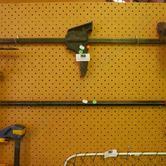quick release clamp, wrecking bar - green dots