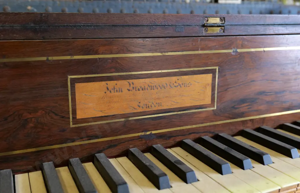 Broadwood & Sons, mahogany square piano, Circa 1810, needs total restoration. Serial number 23933. H-800 W-1680 D-640 Image 1++