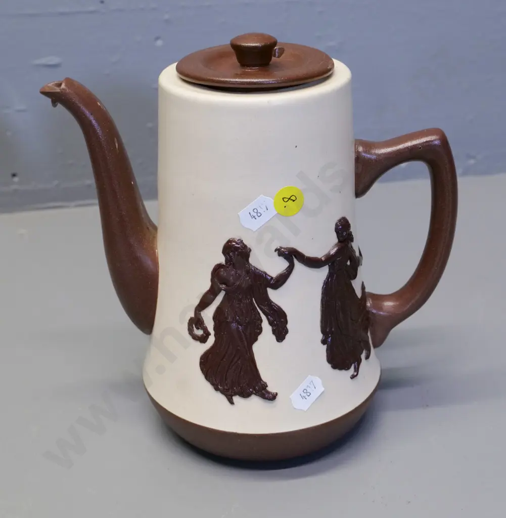 Temuka pottery - cream brown coffee pot, marked "Lovatt's jasperware" - nibble to glaze on lid H-210 W-200 Image 1++