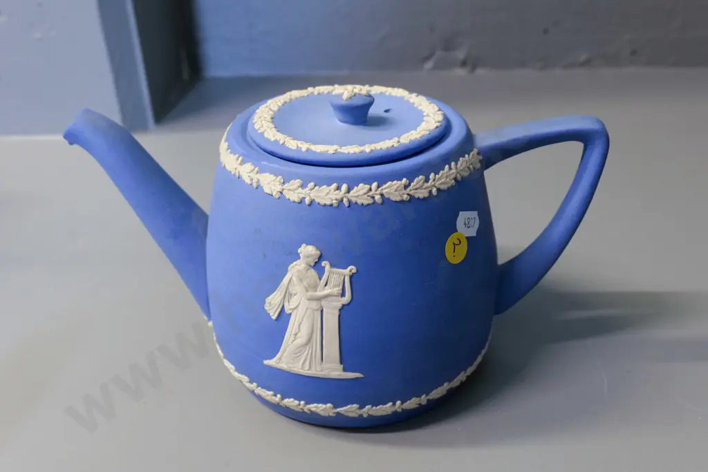 Temuka pottery jasperware blue teapot - signed RS Lovatt H-150 W-260 at spout Image 1++
