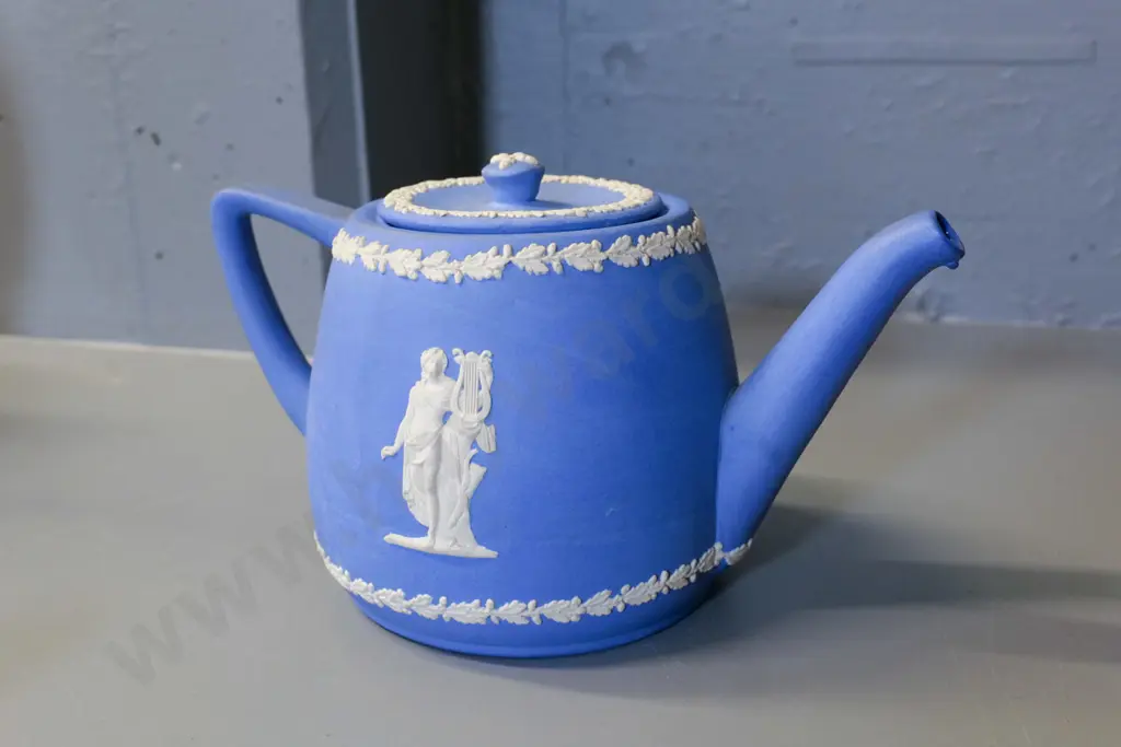 Temuka pottery jasperware blue teapot - signed RS Lovatt H-150 W-260 at spout Image 1++