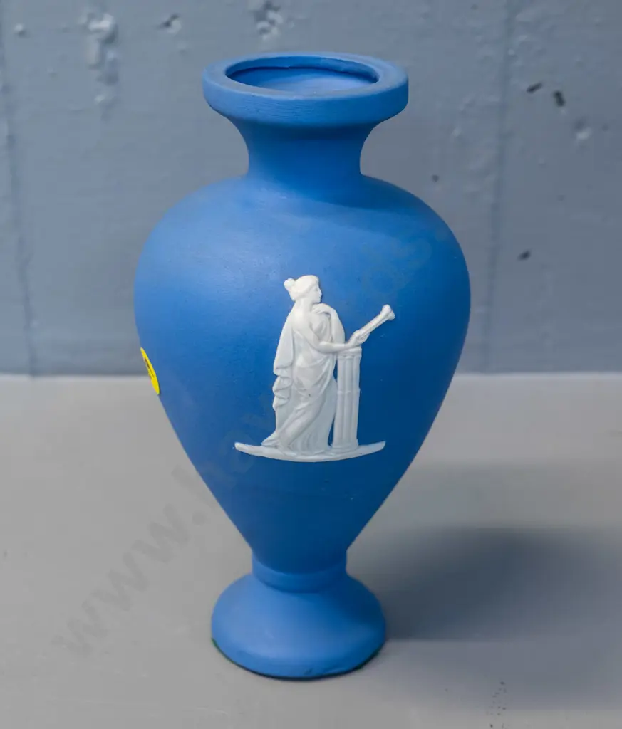 R.S. Lovatt dark blue jasperware test piece for 1963 Industries Fair. H-170 Image 1++