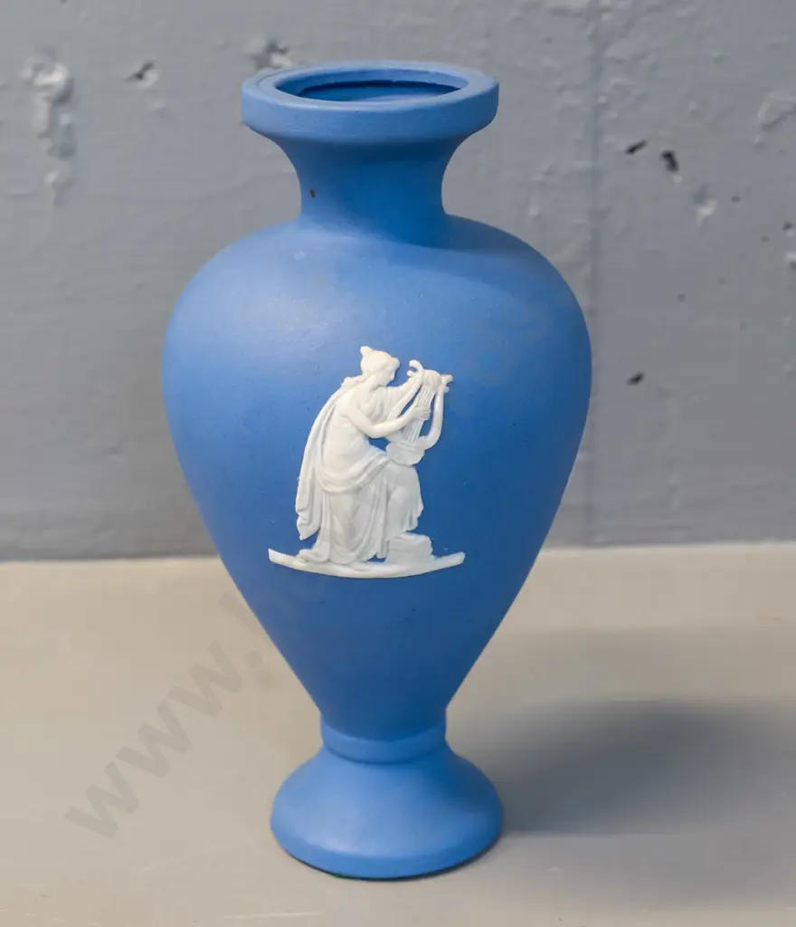 R.S. Lovatt dark blue jasperware test piece for 1963 Industries Fair. H-170 Image 1++