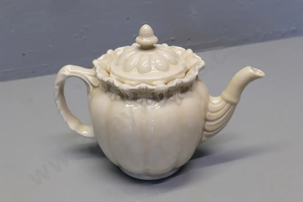 Temuka pottery - cream glaze teapot signed TN Lovatt H-180 W-230 Image 1++