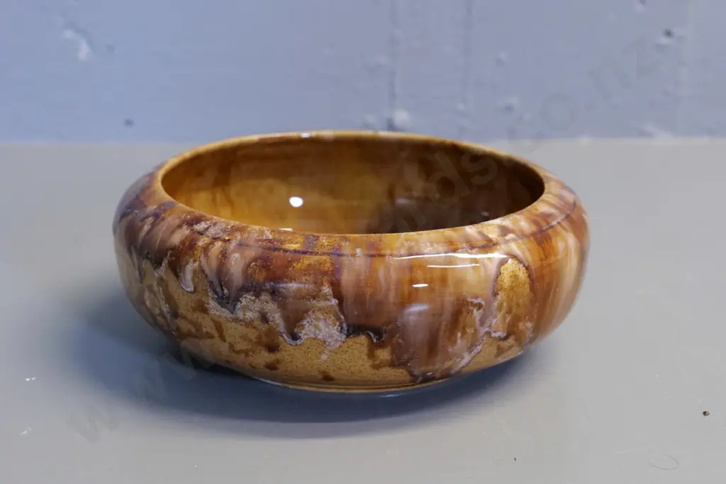 Temuka pottery - Te Rona swirl glaze bowl, signed TN Lovatt H-80 Diameter 200 Image 1++