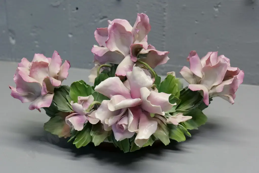 large Capodimonte porcelain roses centrepiece - 1 or 2 tiny chips H-210 W-340 Image 1++