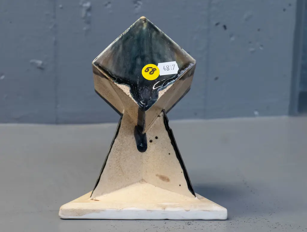 R.S. Lovatt 1957 "Sputnik" one-off glaze test - cube on plinth - H-170 Image 1++
