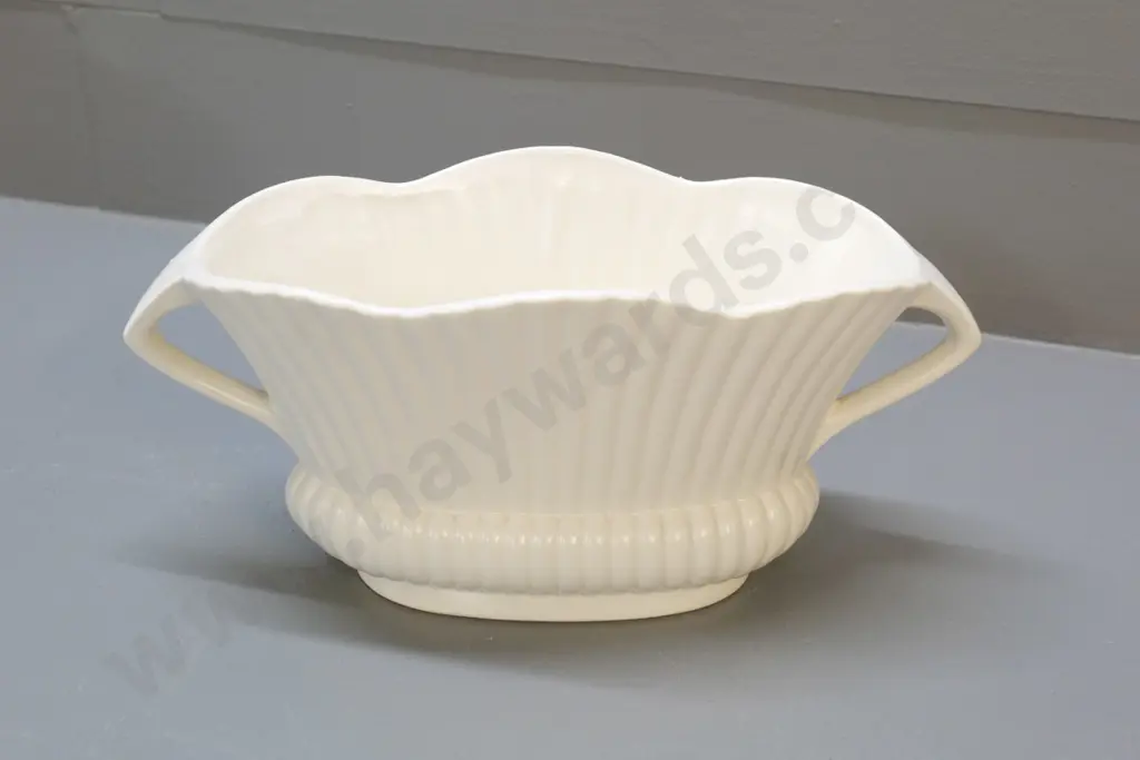 Crown Lynn vase No. 612. H-130 W-300 Image 1++