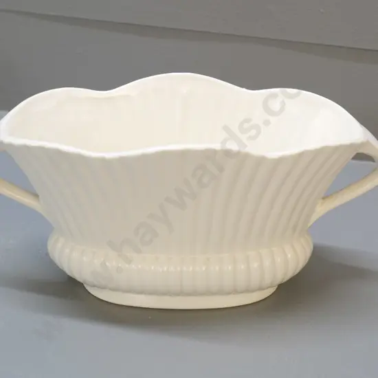 Crown Lynn vase No. 612. H-130 W-300