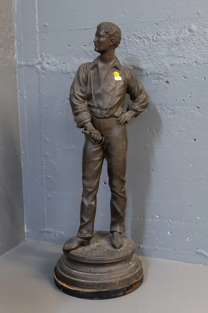 spelter figure signed Ch. Masse - foil blade broken off, wooden base loose H-640 Image 1++