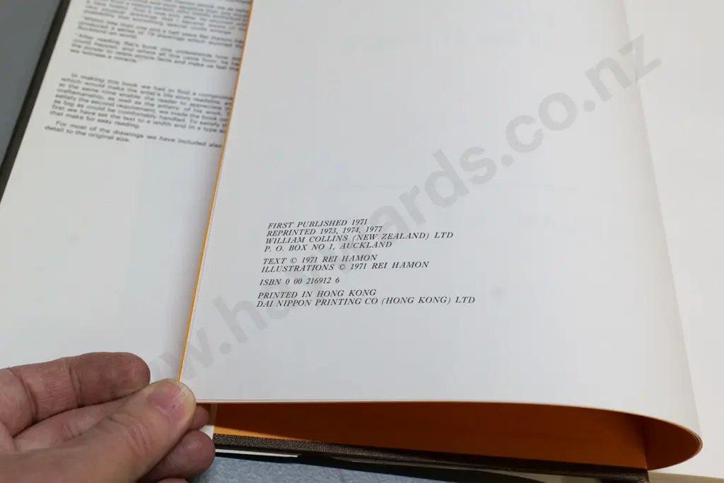 hard cover book - Rei Hamon - Artist of New Zealand's Bush, pub. 1971 - small tear to jacket Image 1++
