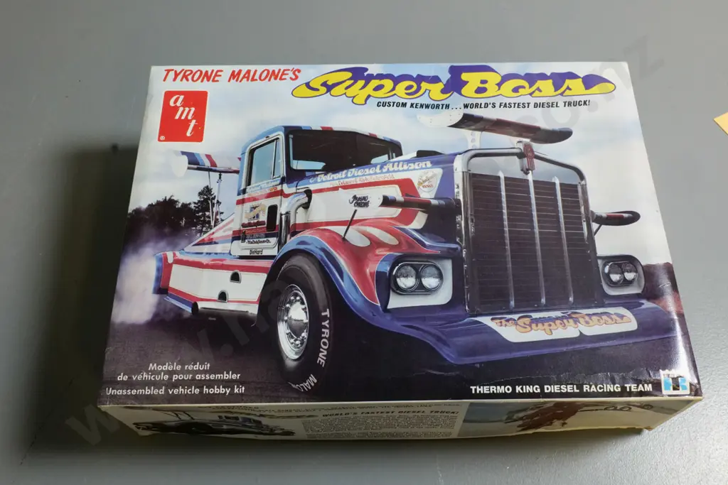 AMT Kenworth Tyrone Malone's Super boss Custom Kenworth yet to be assembled plastic model in original box Image 1++