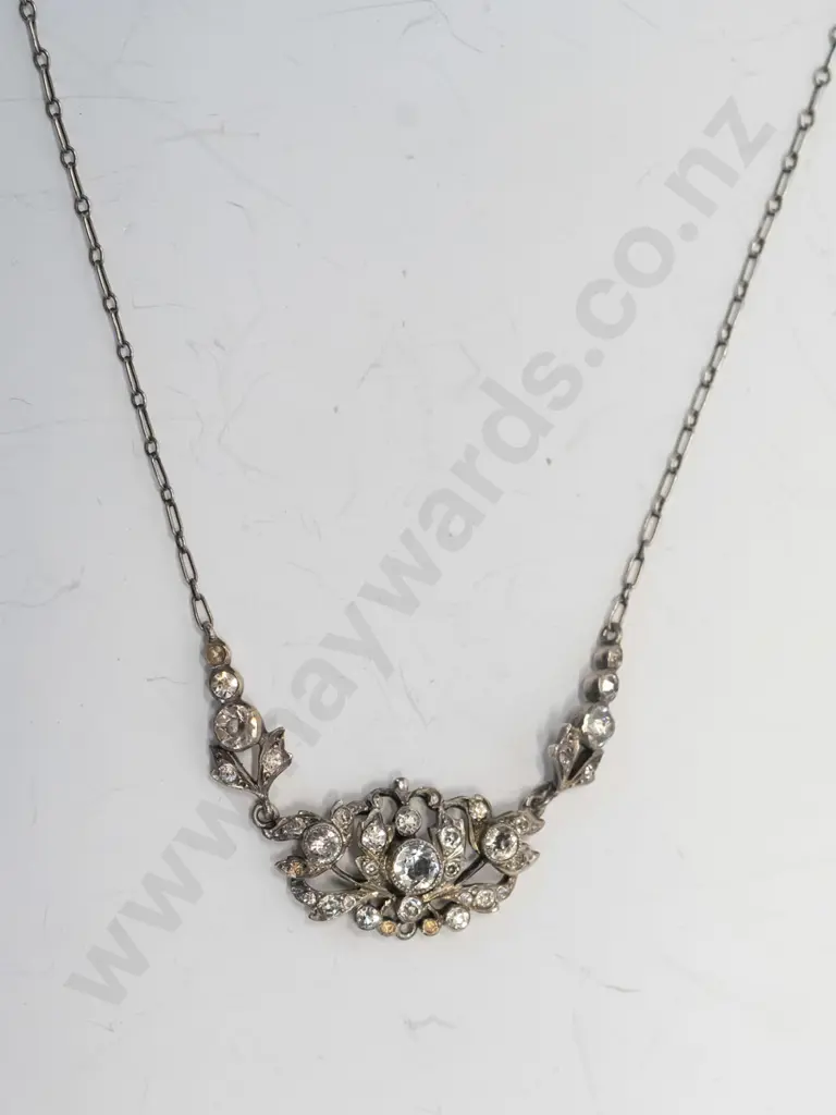 costume necklace Image 1++